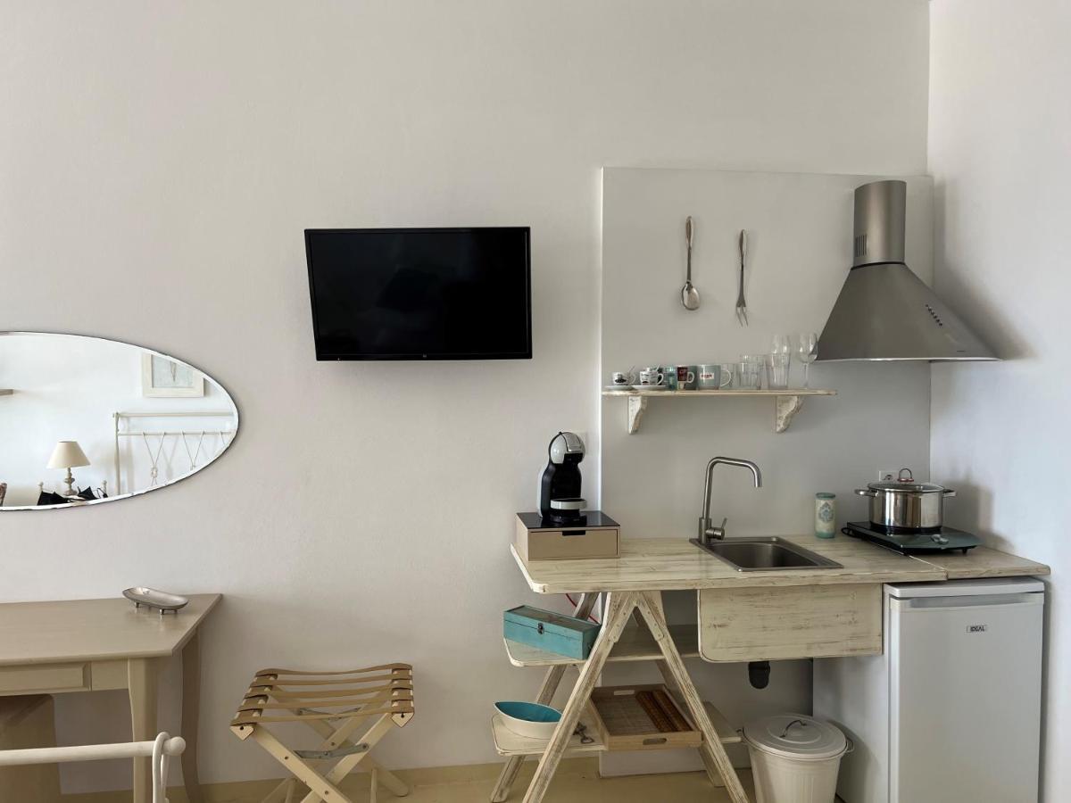 Heavenly Milos Suites Agia Kiriaki Beach  Ngoại thất bức ảnh