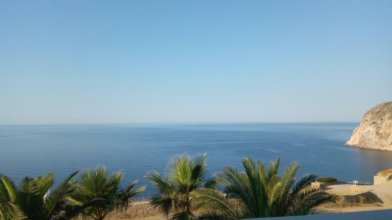 Heavenly Milos Suites Agia Kiriaki Beach  Ngoại thất bức ảnh